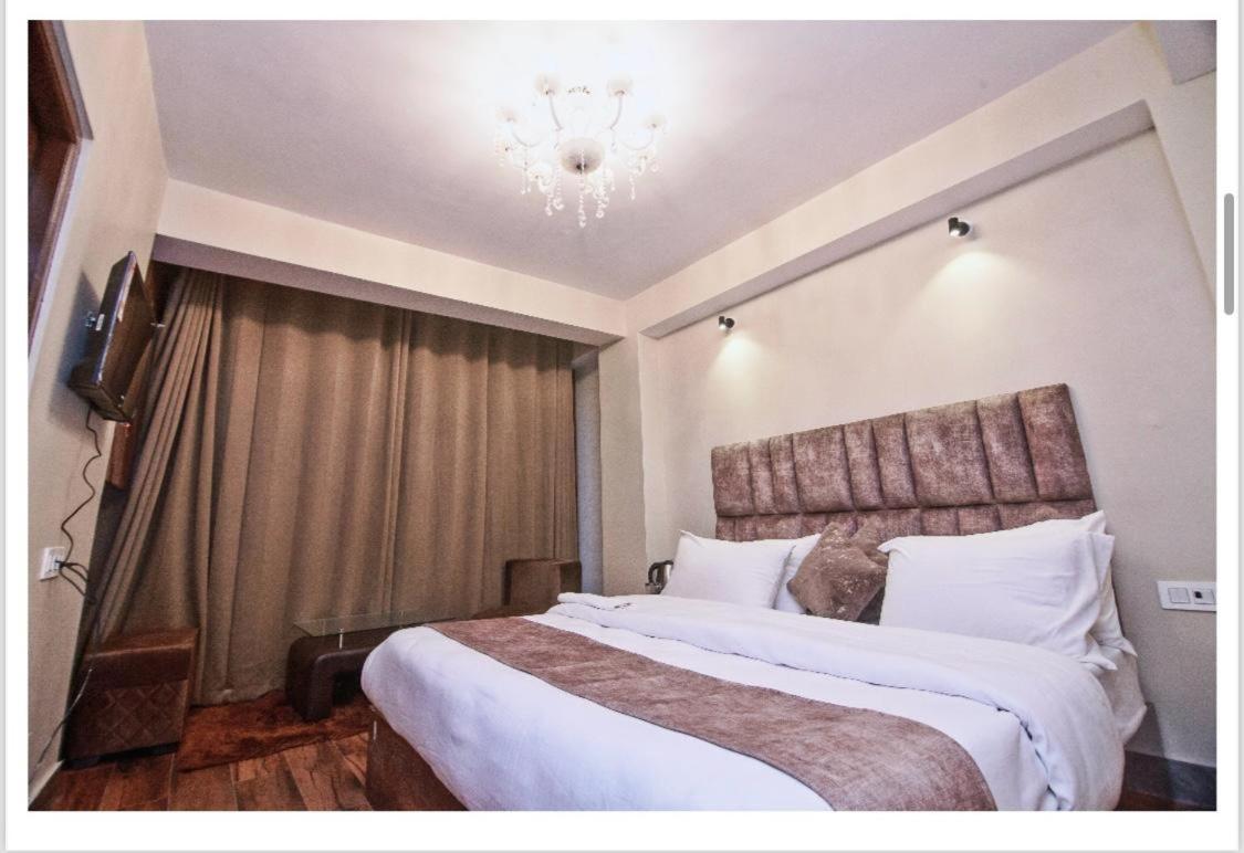 Hotel King Near Drc Parking 大吉岭 外观 照片